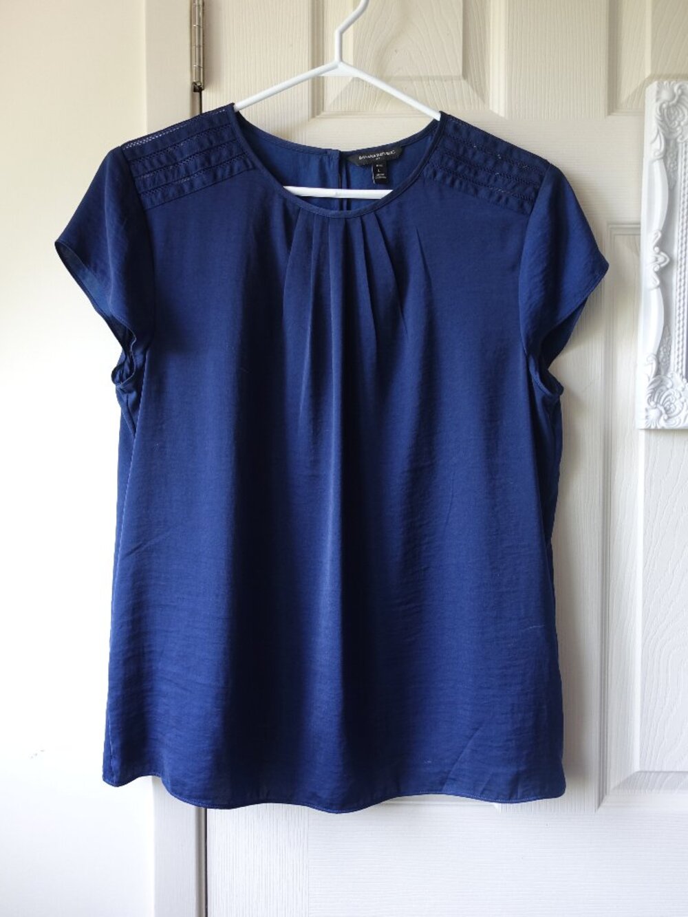 Banana Republic Navy Blue Short Sleeve Pleated Blouse